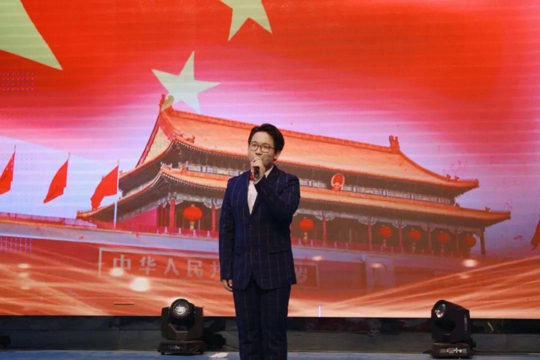 你认识的那些早婚的女生过得好吗？游戏画面